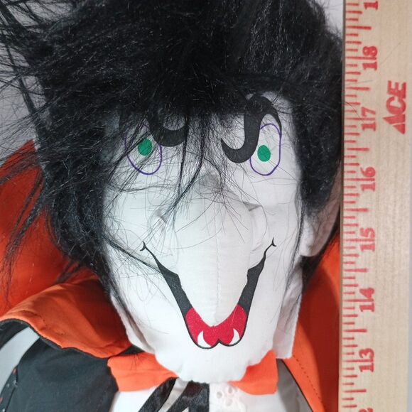 Vtg 1992 TL Toys Dracula Doll 21" Plush Nylon Vampire Count Halloween Decor - Picture 12 of 16